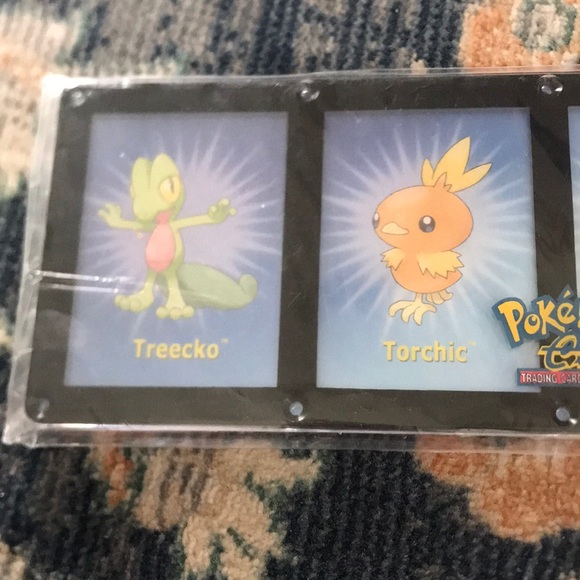 Pokémon Trading Card 4 Card Collector Frame - Picture 3 of 6